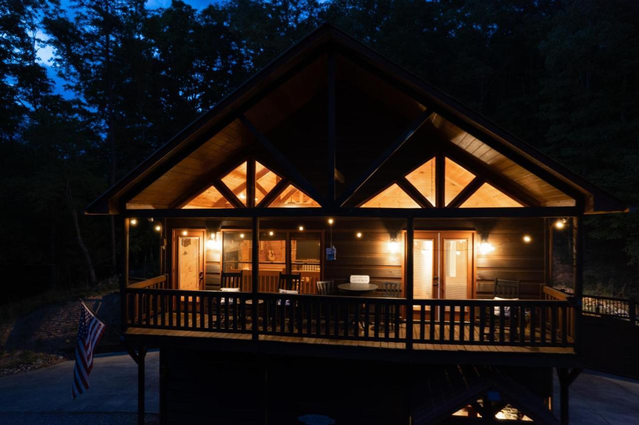 Trout N' About Your Blue Ridge Mountains Retreat, Hot Tub + Game Room! Ellijay Zewnętrze zdjęcie