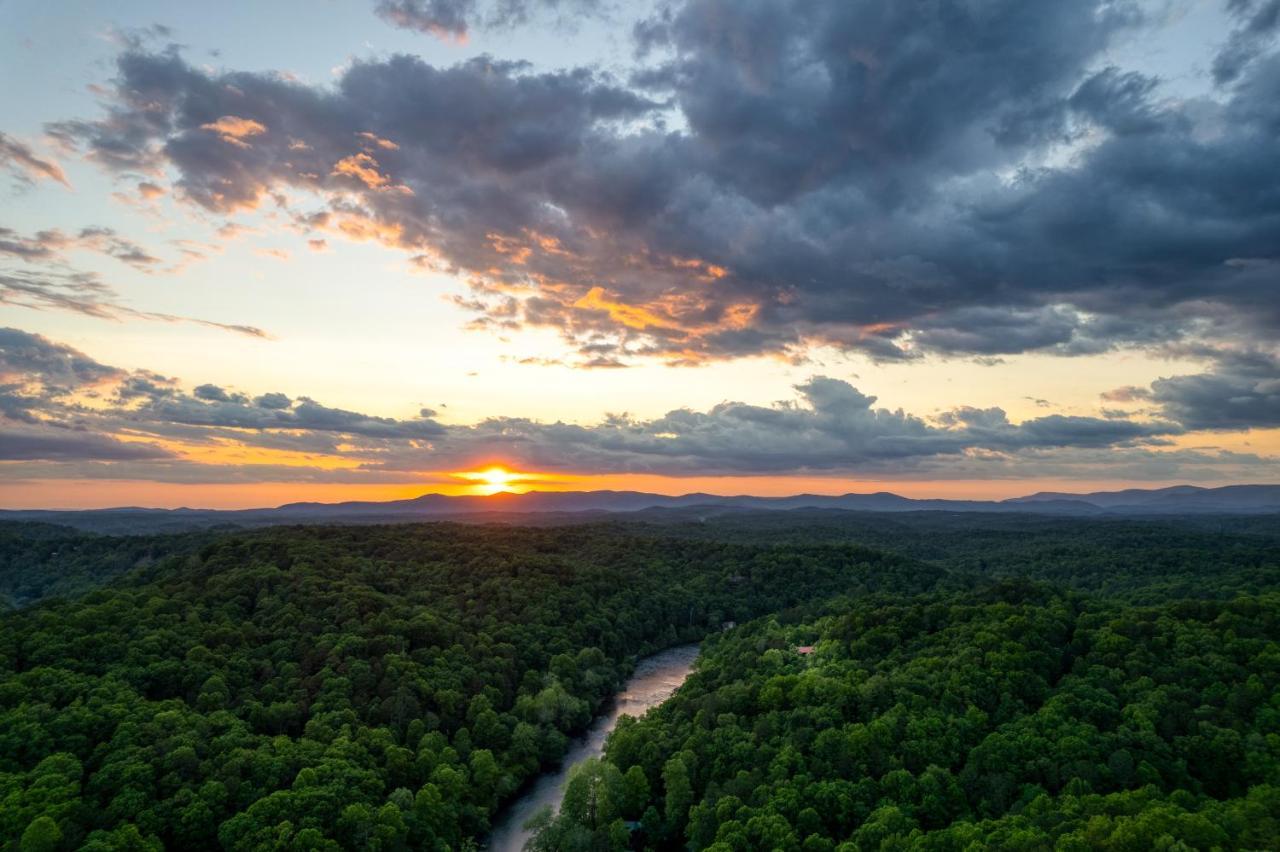 Trout N' About Your Blue Ridge Mountains Retreat, Hot Tub + Game Room! Ellijay Zewnętrze zdjęcie