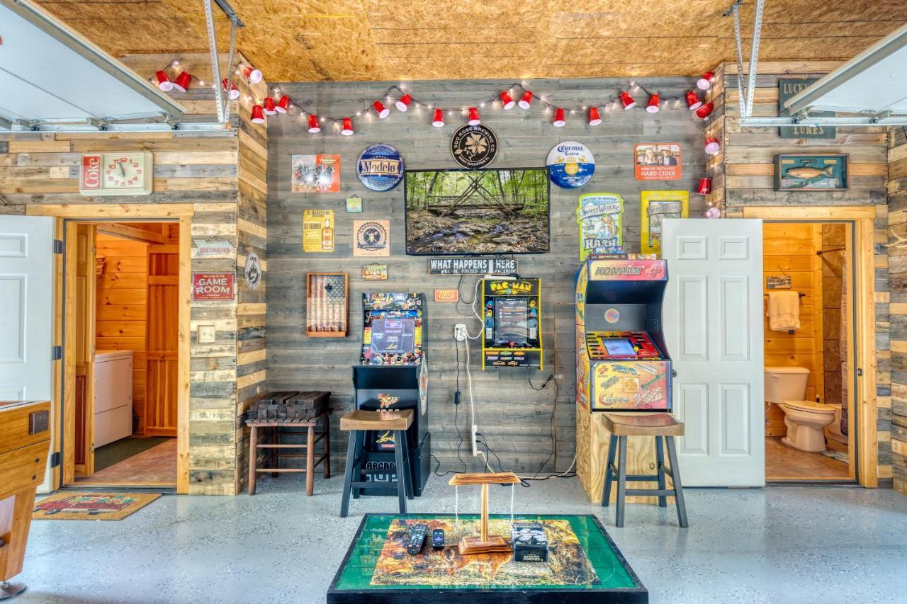 Trout N' About Your Blue Ridge Mountains Retreat, Hot Tub + Game Room! Ellijay Zewnętrze zdjęcie