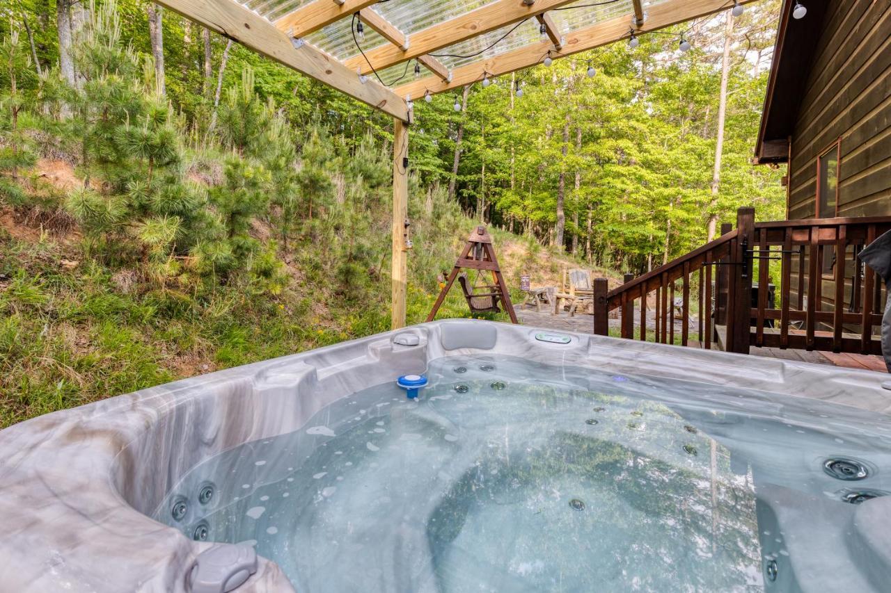 Trout N' About Your Blue Ridge Mountains Retreat, Hot Tub + Game Room! Ellijay Zewnętrze zdjęcie