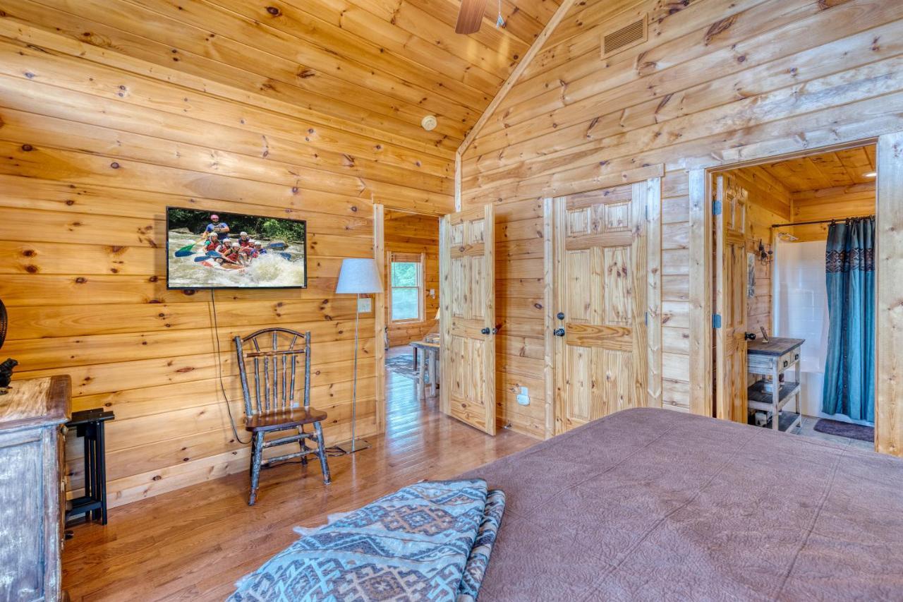 Trout N' About Your Blue Ridge Mountains Retreat, Hot Tub + Game Room! Ellijay Zewnętrze zdjęcie
