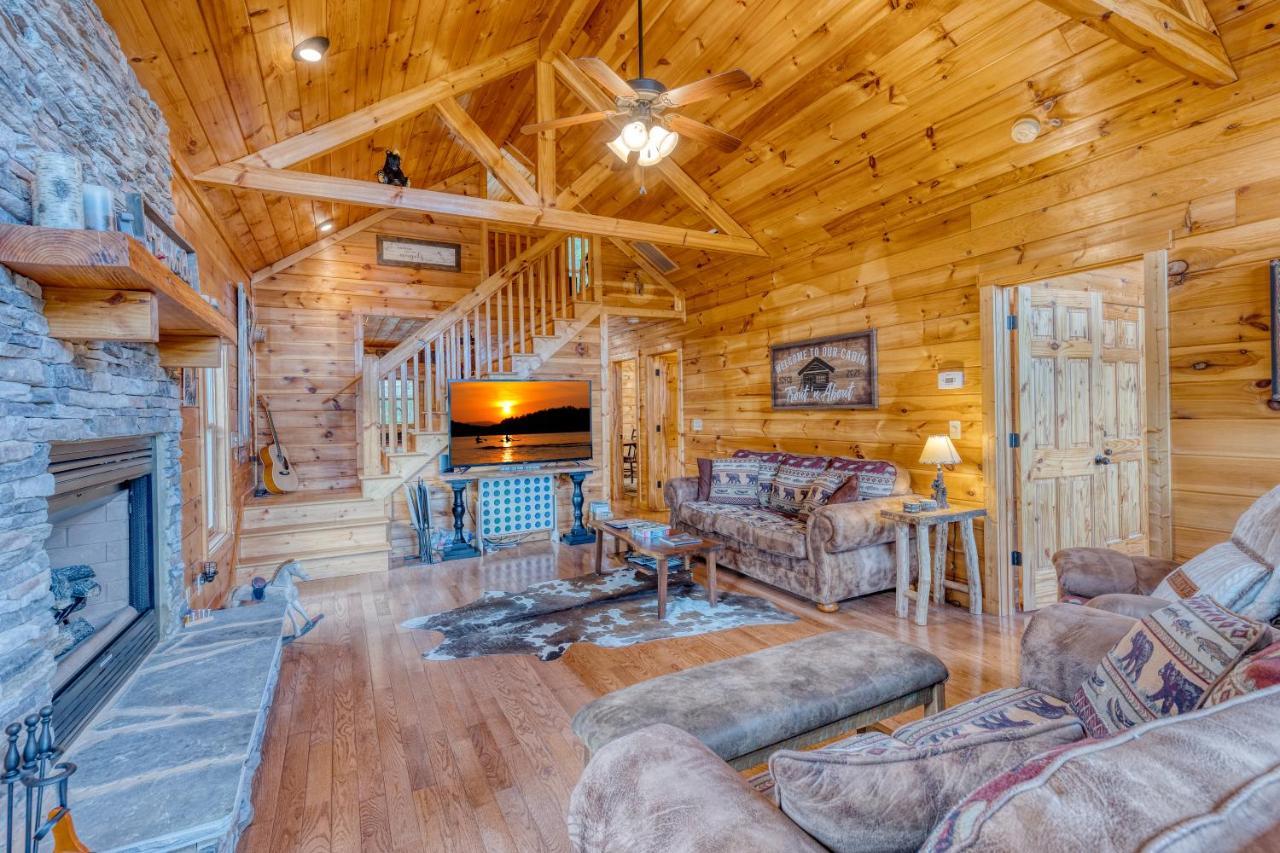 Trout N' About Your Blue Ridge Mountains Retreat, Hot Tub + Game Room! Ellijay Zewnętrze zdjęcie