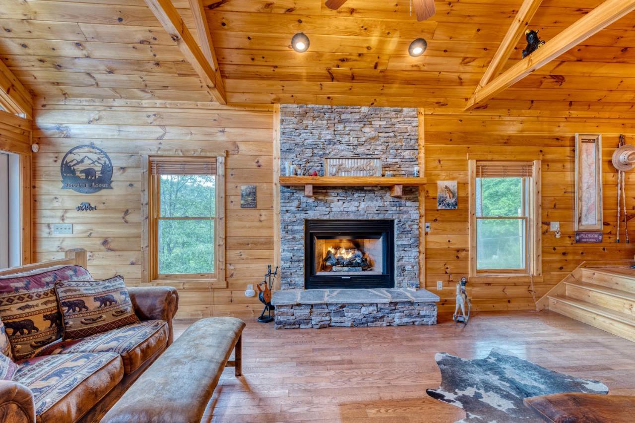 Trout N' About Your Blue Ridge Mountains Retreat, Hot Tub + Game Room! Ellijay Zewnętrze zdjęcie