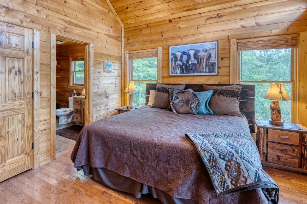 Trout N' About Your Blue Ridge Mountains Retreat, Hot Tub + Game Room! Ellijay Zewnętrze zdjęcie